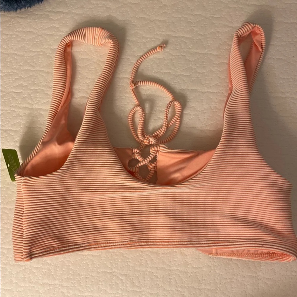 Bikini - Picture 4 of 8